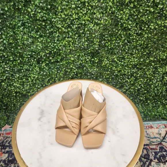 VINCE CAMUTO Women's Elmindi Square Toe Crossover High Heel Sandals Nude - Picture 4 of 6